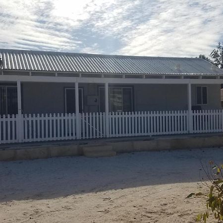 Brockman Cottage Denham Buitenkant foto