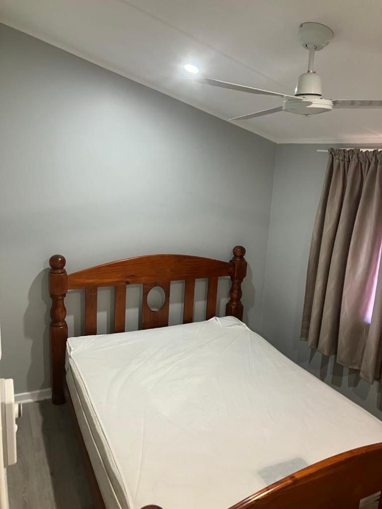 Brockman Cottage Denham Buitenkant foto